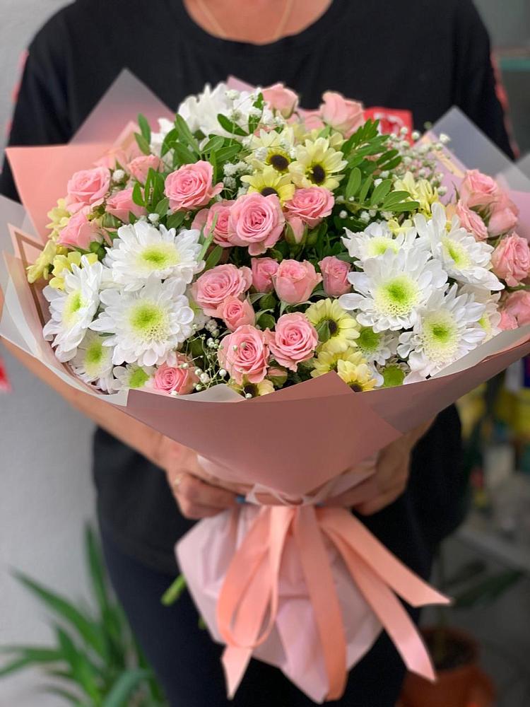 Букет цветов из: Розы и Хризантемы в Добринка Липецкая область