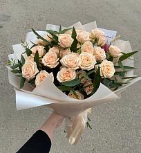 Букет Кремовые розы Латте в Добринка Липецкая область