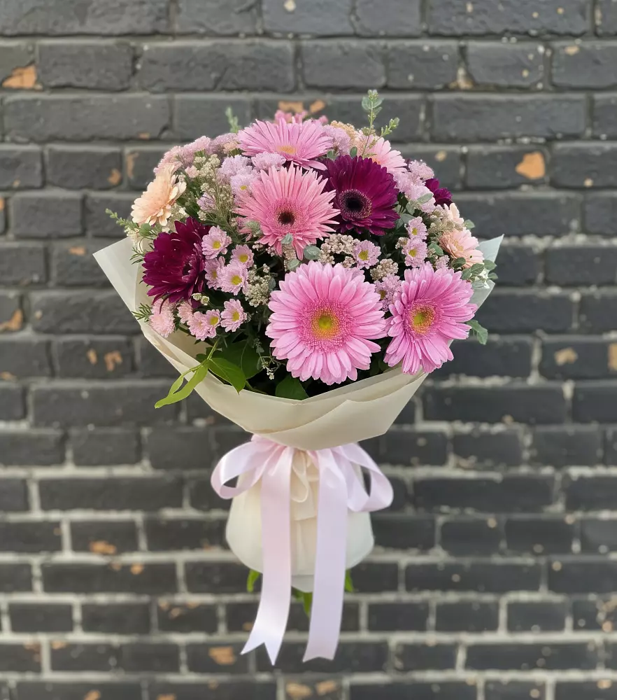 Букет цветов из: Герберы и Хризантемы в Добринка Липецкая область