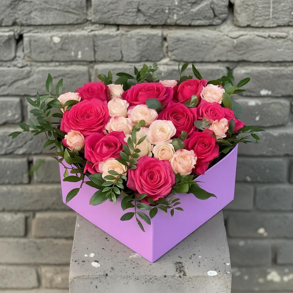 Цветочная композиция из Розы в коробке в Добринка Липецкая область