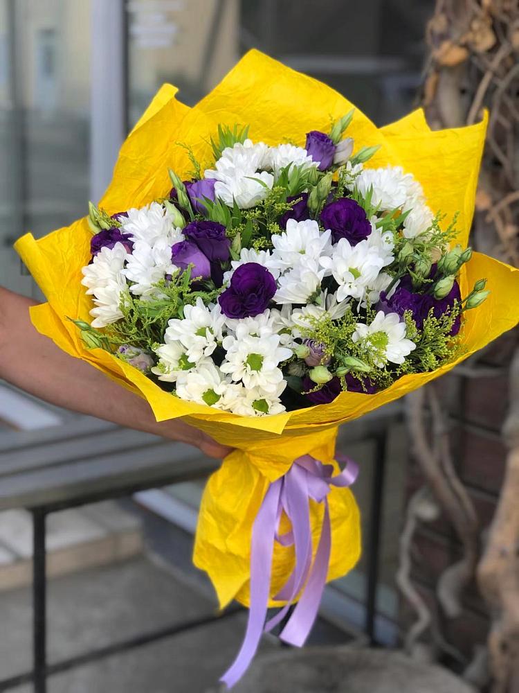 Букет цветов из: Ирисы, Хризантемы и Ромашки в Добринка Липецкая область