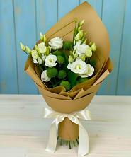 Букет цветов из:  Хризантемы и Лизиантусы в Добринка Липецкая область